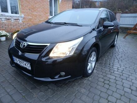 Черный Тойота Авенсис, объемом двигателя 2 л и пробегом 221 тыс. км за 7800 $, фото 1 на Automoto.ua