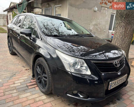 Черный Тойота Авенсис, объемом двигателя 1.99 л и пробегом 222 тыс. км за 8000 $, фото 1 на Automoto.ua