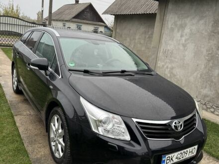 Черный Тойота Авенсис, объемом двигателя 2.2 л и пробегом 260 тыс. км за 9000 $, фото 1 на Automoto.ua