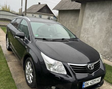 Черный Тойота Авенсис, объемом двигателя 2.2 л и пробегом 260 тыс. км за 9000 $, фото 1 на Automoto.ua