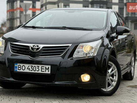 Черный Тойота Авенсис, объемом двигателя 2 л и пробегом 300 тыс. км за 8950 $, фото 1 на Automoto.ua