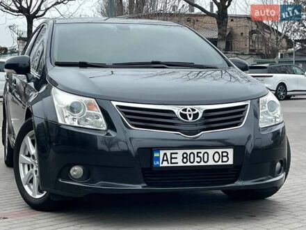 Чорний Тойота Авенсіс, об'ємом двигуна 1.8 л та пробігом 265 тис. км за 8999 $, фото 1 на Automoto.ua