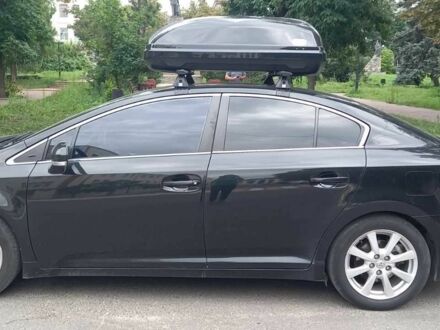 Чорний Тойота Авенсіс, об'ємом двигуна 2 л та пробігом 295 тис. км за 8000 $, фото 1 на Automoto.ua