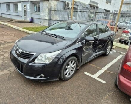 Черный Тойота Авенсис, объемом двигателя 2 л и пробегом 150 тыс. км за 6000 $, фото 1 на Automoto.ua