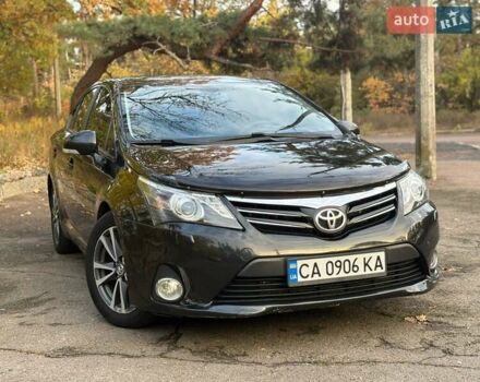 Черный Тойота Авенсис, объемом двигателя 1.99 л и пробегом 225 тыс. км за 10800 $, фото 1 на Automoto.ua