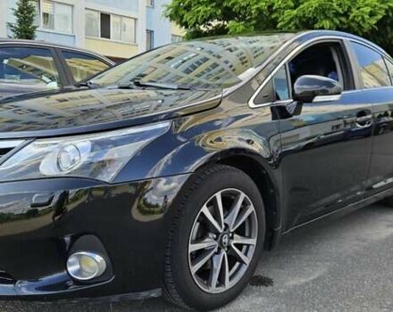 Черный Тойота Авенсис, объемом двигателя 1.99 л и пробегом 150 тыс. км за 10600 $, фото 1 на Automoto.ua