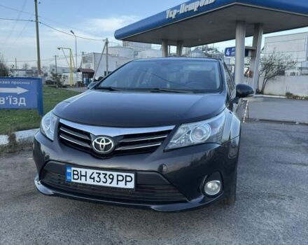 Черный Тойота Авенсис, объемом двигателя 2 л и пробегом 130 тыс. км за 10900 $, фото 1 на Automoto.ua
