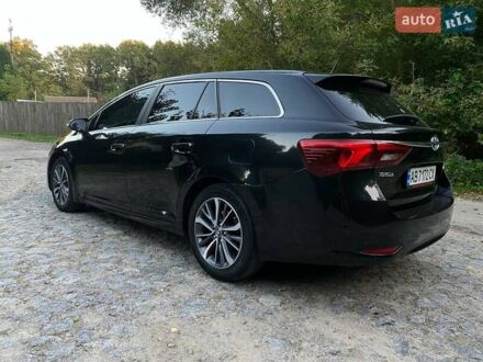 Чорний Тойота Авенсіс, об'ємом двигуна 2 л та пробігом 207 тис. км за 13600 $, фото 1 на Automoto.ua
