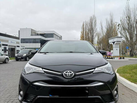 Черный Тойота Авенсис, объемом двигателя 1.8 л и пробегом 188 тыс. км за 15500 $, фото 1 на Automoto.ua