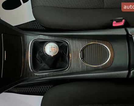 Фіолетовий Тойота Авенсіс, об'ємом двигуна 2.23 л та пробігом 320 тис. км за 8100 $, фото 15 на Automoto.ua