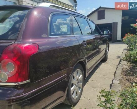 Фиолетовый Тойота Авенсис, объемом двигателя 2 л и пробегом 270 тыс. км за 6100 $, фото 4 на Automoto.ua