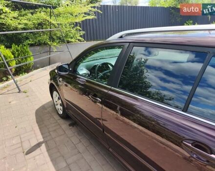 Фиолетовый Тойота Авенсис, объемом двигателя 2 л и пробегом 270 тыс. км за 7500 $, фото 3 на Automoto.ua