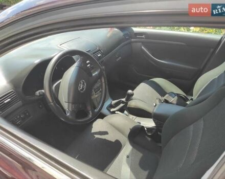 Фиолетовый Тойота Авенсис, объемом двигателя 2 л и пробегом 270 тыс. км за 6100 $, фото 6 на Automoto.ua