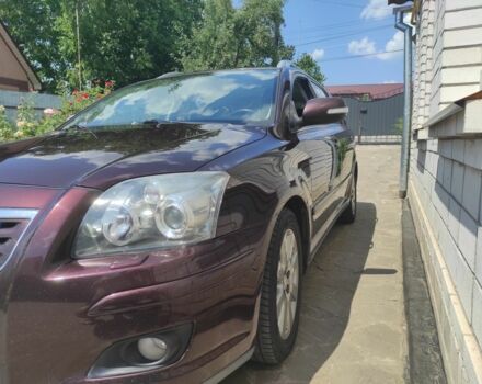 Фиолетовый Тойота Авенсис, объемом двигателя 2 л и пробегом 270 тыс. км за 6100 $, фото 1 на Automoto.ua