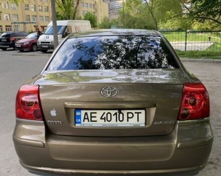 Коричневый Тойота Авенсис, объемом двигателя 2 л и пробегом 200 тыс. км за 5799 $, фото 5 на Automoto.ua