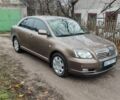 Коричневый Тойота Авенсис, объемом двигателя 2 л и пробегом 236 тыс. км за 5200 $, фото 2 на Automoto.ua