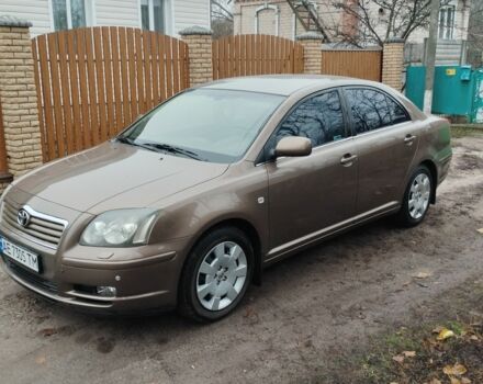 Коричневый Тойота Авенсис, объемом двигателя 2 л и пробегом 236 тыс. км за 5200 $, фото 1 на Automoto.ua