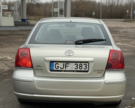 Коричневый Тойота Авенсис, объемом двигателя 2 л и пробегом 280 тыс. км за 3300 $, фото 2 на Automoto.ua