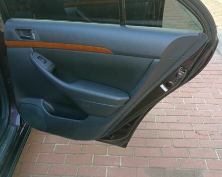 Коричневий Тойота Авенсіс, об'ємом двигуна 1.8 л та пробігом 214 тис. км за 8000 $, фото 6 на Automoto.ua