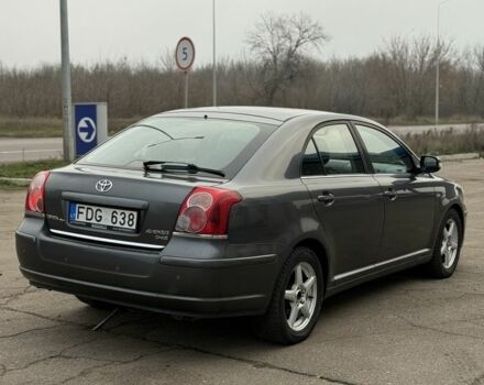 Коричневый Тойота Авенсис, объемом двигателя 2 л и пробегом 200 тыс. км за 3300 $, фото 3 на Automoto.ua