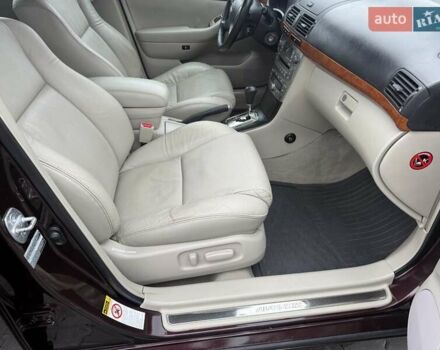 Коричневый Тойота Авенсис, объемом двигателя 2 л и пробегом 139 тыс. км за 8600 $, фото 12 на Automoto.ua