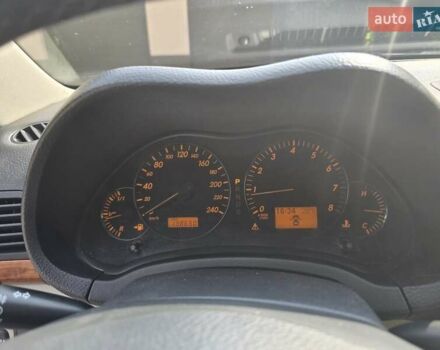 Коричневый Тойота Авенсис, объемом двигателя 2 л и пробегом 139 тыс. км за 7900 $, фото 7 на Automoto.ua