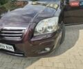 Коричневый Тойота Авенсис, объемом двигателя 2 л и пробегом 139 тыс. км за 7900 $, фото 2 на Automoto.ua