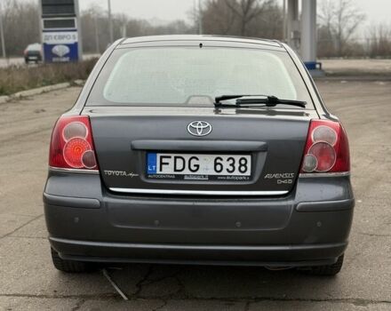 Коричневый Тойота Авенсис, объемом двигателя 2 л и пробегом 200 тыс. км за 3300 $, фото 2 на Automoto.ua
