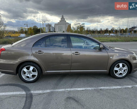 Коричневый Тойота Авенсис, объемом двигателя 2 л и пробегом 370 тыс. км за 6800 $, фото 2 на Automoto.ua