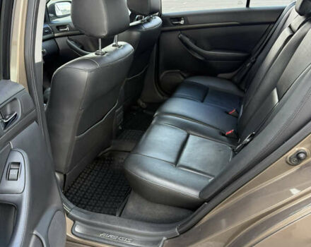 Коричневый Тойота Авенсис, объемом двигателя 2 л и пробегом 370 тыс. км за 6800 $, фото 9 на Automoto.ua