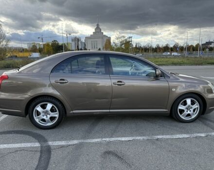 Коричневий Тойота Авенсіс, об'ємом двигуна 2 л та пробігом 370 тис. км за 6500 $, фото 1 на Automoto.ua