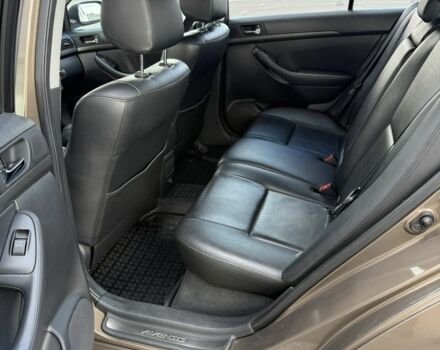 Коричневий Тойота Авенсіс, об'ємом двигуна 2 л та пробігом 370 тис. км за 6500 $, фото 7 на Automoto.ua