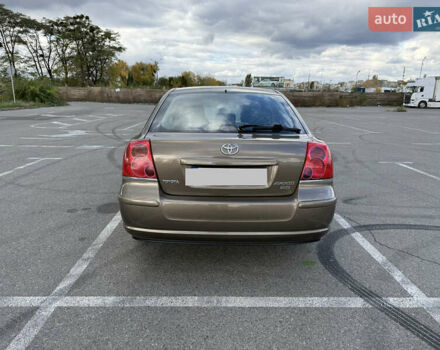 Коричневый Тойота Авенсис, объемом двигателя 2 л и пробегом 370 тыс. км за 6800 $, фото 1 на Automoto.ua