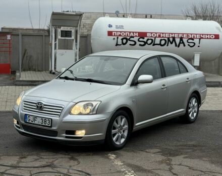 Коричневый Тойота Авенсис, объемом двигателя 2 л и пробегом 280 тыс. км за 3300 $, фото 1 на Automoto.ua