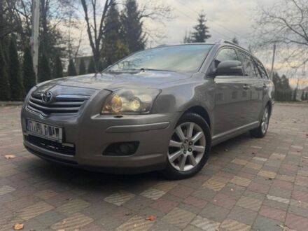 Коричневий Тойота Авенсіс, об'ємом двигуна 2 л та пробігом 340 тис. км за 2850 $, фото 1 на Automoto.ua