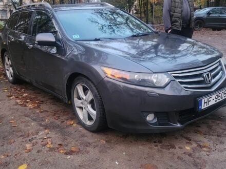 Коричневый Тойота Авенсис, объемом двигателя 2 л и пробегом 275 тыс. км за 3596 $, фото 1 на Automoto.ua