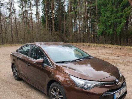 Тойота Авенсис 2016 в Харькове на Automoto.ua Коричневый Тойота Авенсис, объемом двигателя 1.8 л и пробегом 101 тыс. км за 8900 $, фото 1 на Automoto.ua