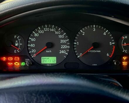 Красный Тойота Авенсис, объемом двигателя 2 л и пробегом 314 тыс. км за 3800 $, фото 7 на Automoto.ua