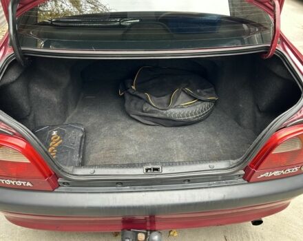 Красный Тойота Авенсис, объемом двигателя 1.8 л и пробегом 306 тыс. км за 3500 $, фото 11 на Automoto.ua