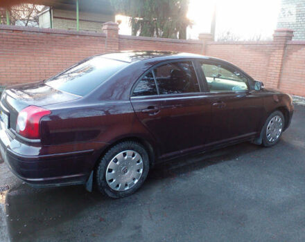 Красный Тойота Авенсис, объемом двигателя 1.8 л и пробегом 275 тыс. км за 7200 $, фото 3 на Automoto.ua