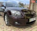 Красный Тойота Авенсис, объемом двигателя 1.79 л и пробегом 180 тыс. км за 7300 $, фото 1 на Automoto.ua