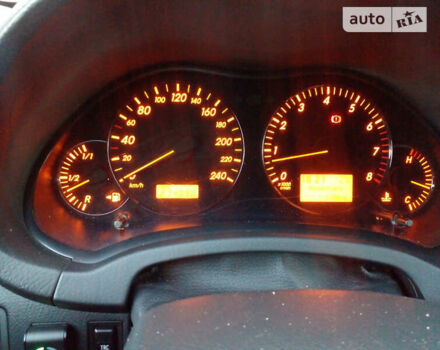 Красный Тойота Авенсис, объемом двигателя 1.8 л и пробегом 275 тыс. км за 7200 $, фото 23 на Automoto.ua