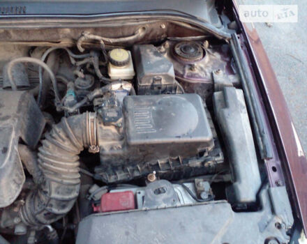 Красный Тойота Авенсис, объемом двигателя 1.8 л и пробегом 275 тыс. км за 7200 $, фото 29 на Automoto.ua