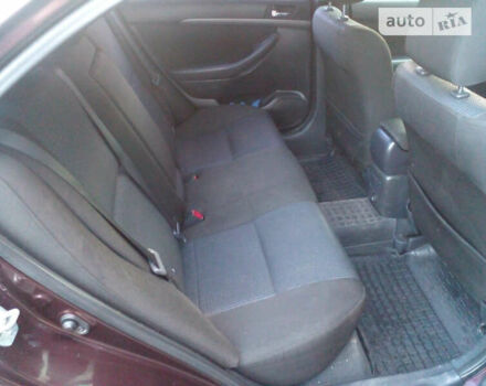 Красный Тойота Авенсис, объемом двигателя 1.8 л и пробегом 275 тыс. км за 7200 $, фото 21 на Automoto.ua
