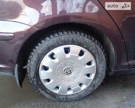 Красный Тойота Авенсис, объемом двигателя 1.8 л и пробегом 275 тыс. км за 7200 $, фото 8 на Automoto.ua