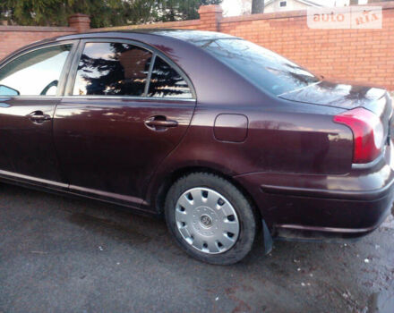 Красный Тойота Авенсис, объемом двигателя 1.8 л и пробегом 275 тыс. км за 7200 $, фото 4 на Automoto.ua