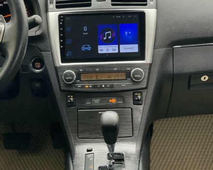 Червоний Тойота Авенсіс, об'ємом двигуна 1.99 л та пробігом 237 тис. км за 8800 $, фото 2 на Automoto.ua