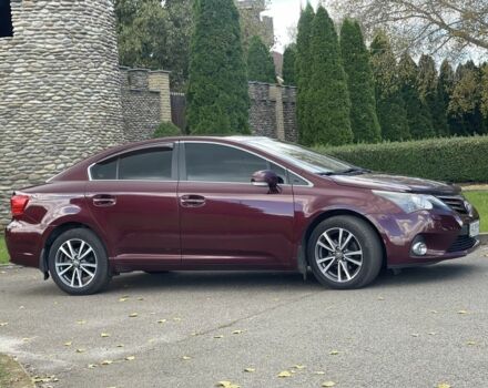 Червоний Тойота Авенсіс, об'ємом двигуна 2 л та пробігом 275 тис. км за 11500 $, фото 1 на Automoto.ua