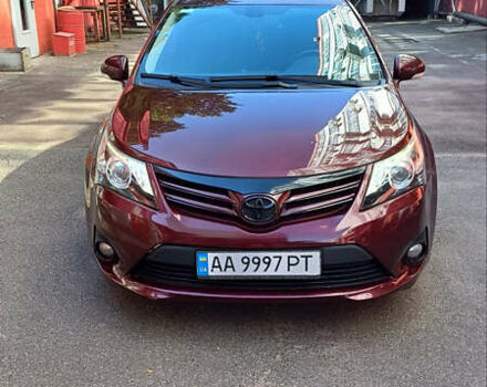 Красный Тойота Авенсис, объемом двигателя 1.99 л и пробегом 254 тыс. км за 9500 $, фото 2 на Automoto.ua