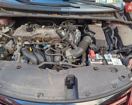 Красный Тойота Авенсис, объемом двигателя 1.99 л и пробегом 254 тыс. км за 9500 $, фото 20 на Automoto.ua